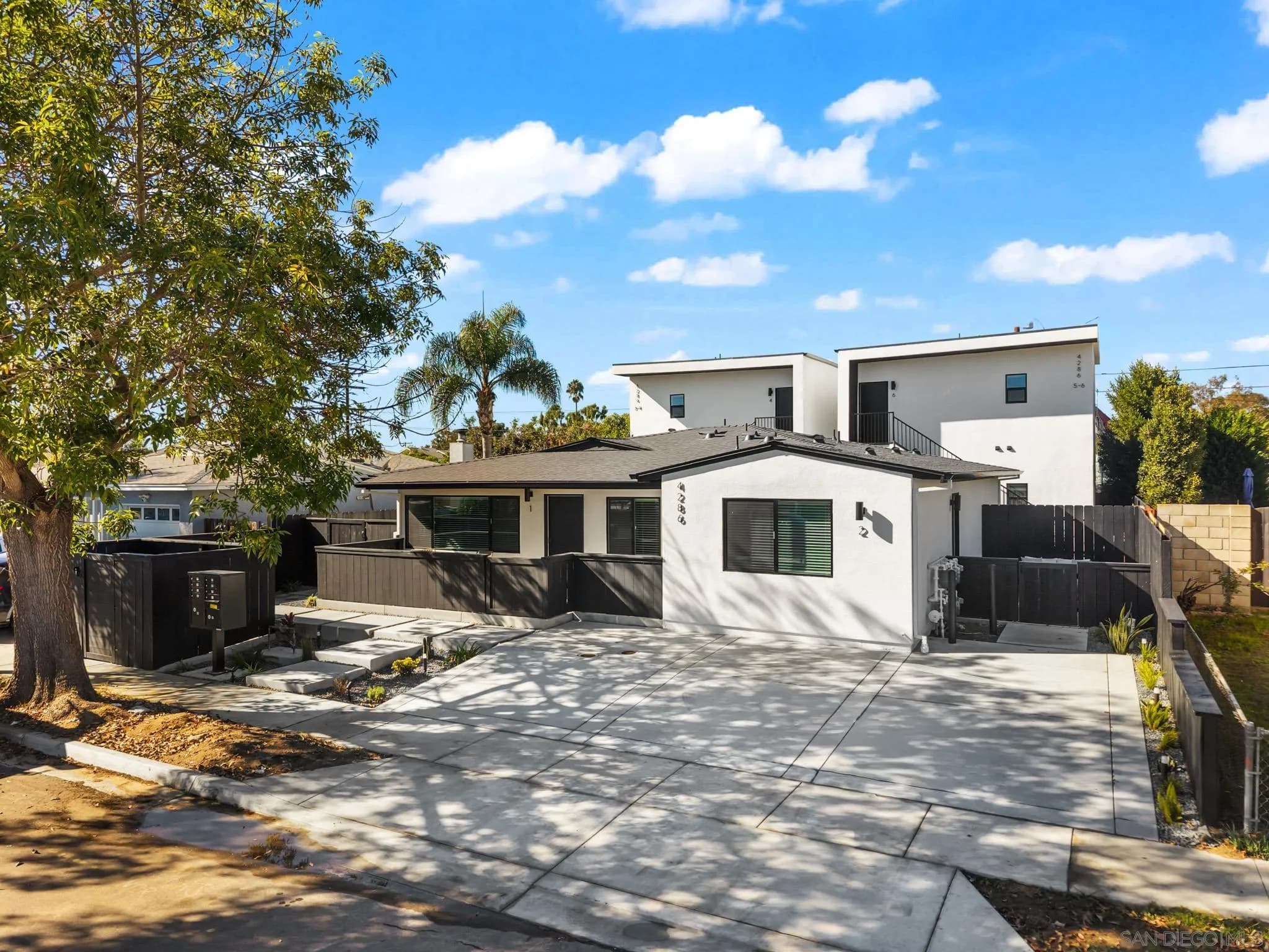 4286 Samoset Ave