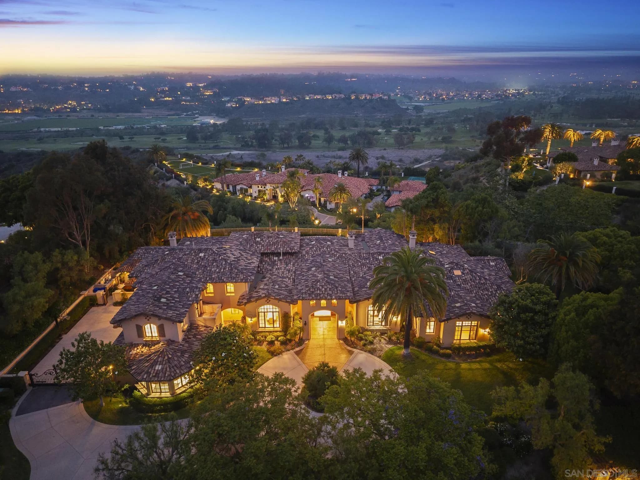 4690 Rancho Del Mar Trl