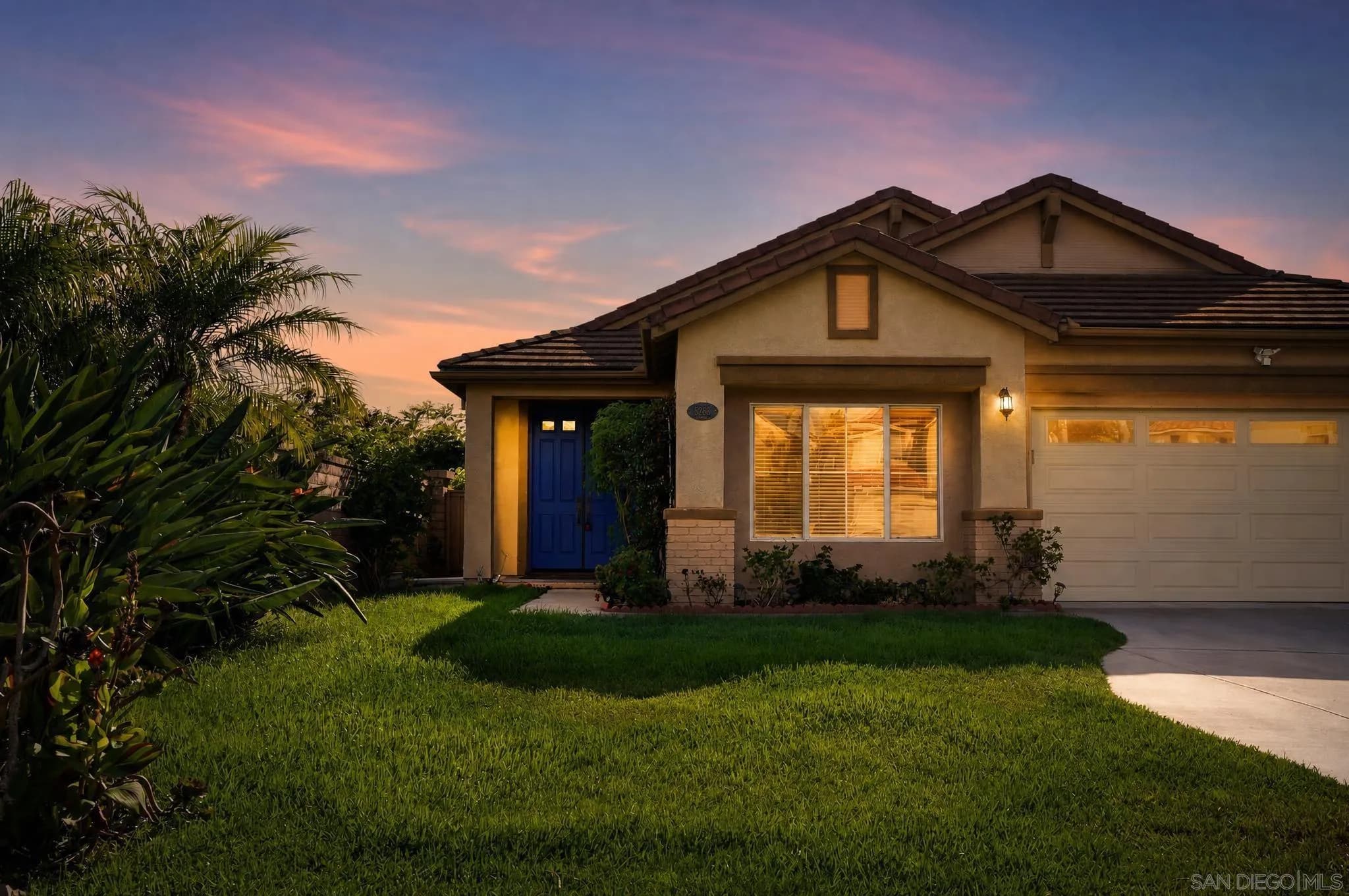 6268 Canyon Bluff Ct