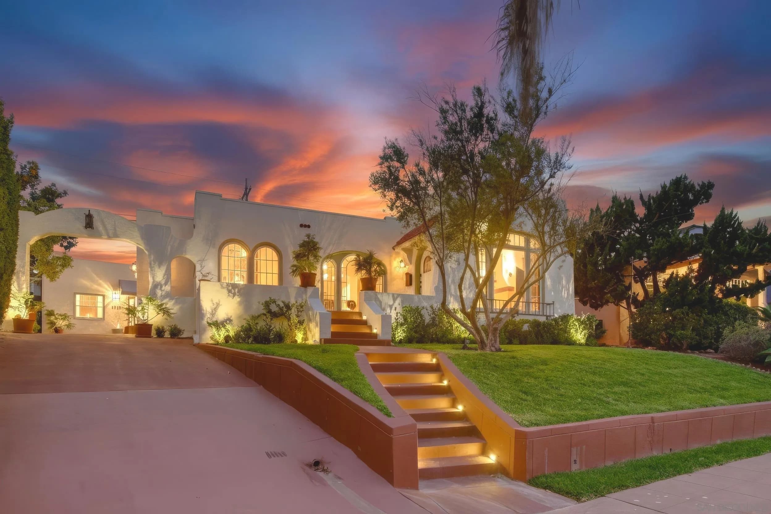 2633 San Marcos Ave