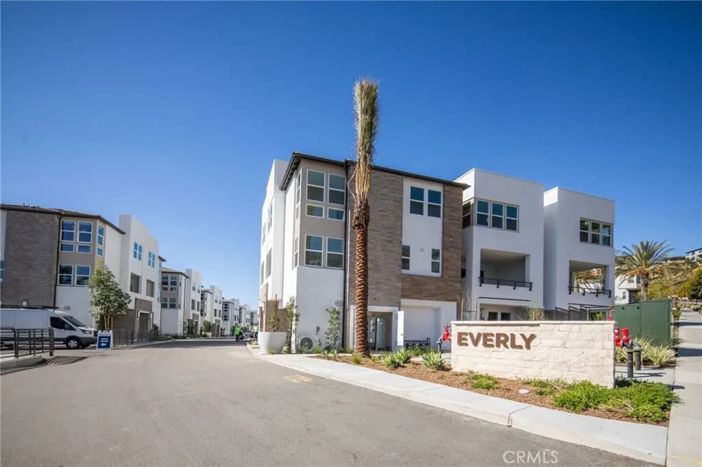 2739 Everly Drive