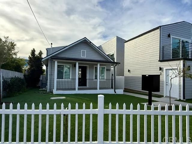 1202 Gertrude Street