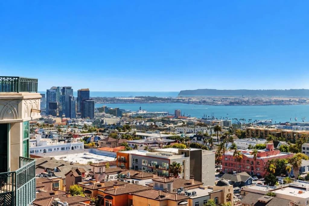 2500 6th Avenue Penthouse 3